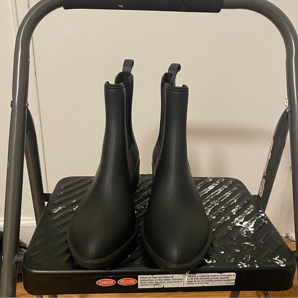 NWOT Jeffrey Campbell Havana Last Rain Boots- Size 8